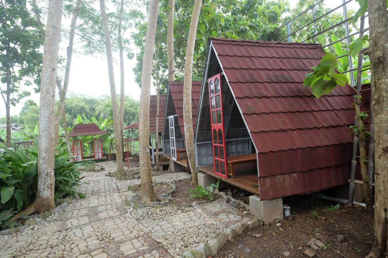Urbanview Villa Lukulo Kebumen By Reddoorz المظهر الخارجي الصورة
